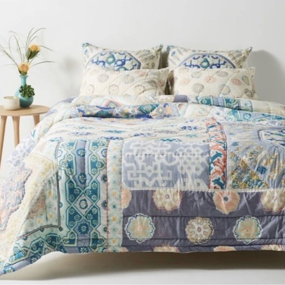 Anthropologie Ponsonby Bedding Set - Size Full